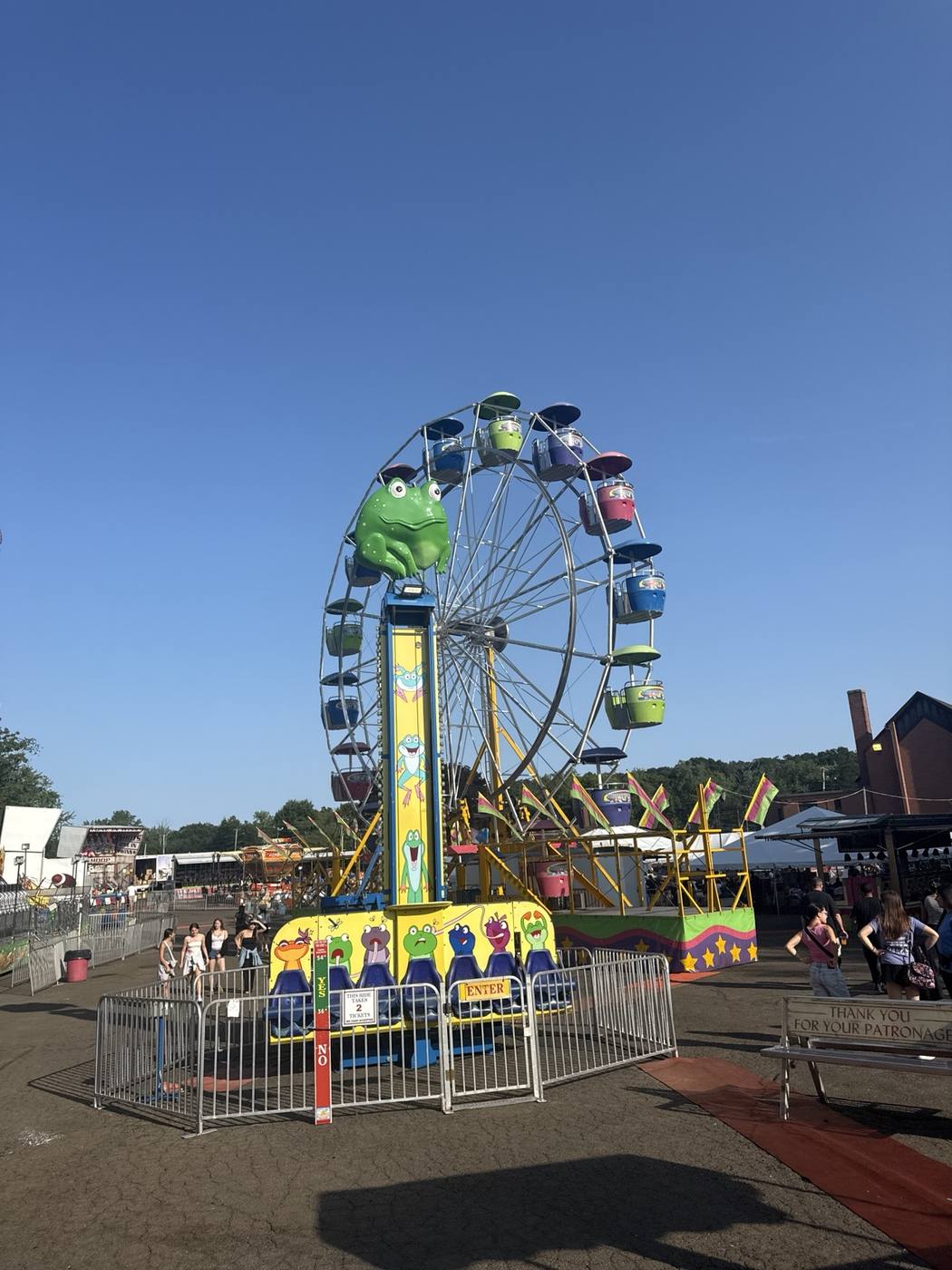 Carnival ride ferris wheel