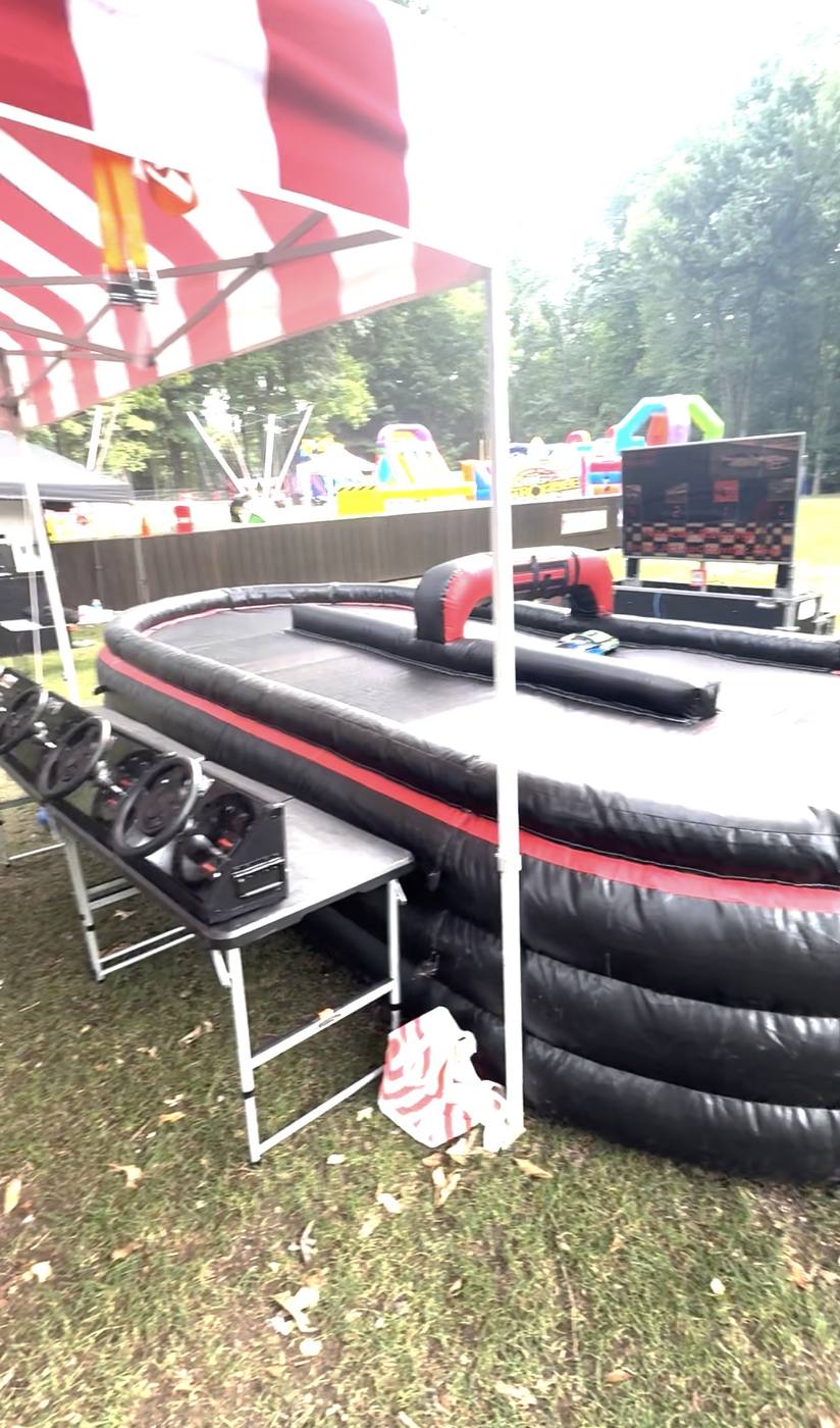 Wacky remote racer attraction